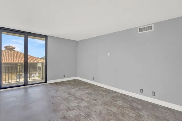 Singer Island Unit 1d photo 30