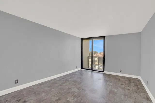 Singer Island Unit 1d photo 35