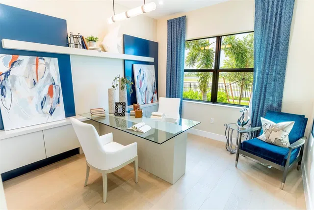 Residence photo 17