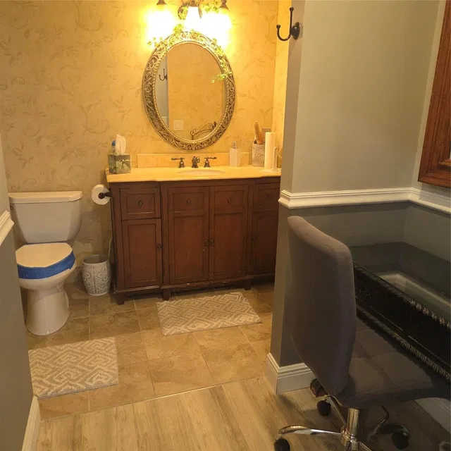  Unit B photo 17