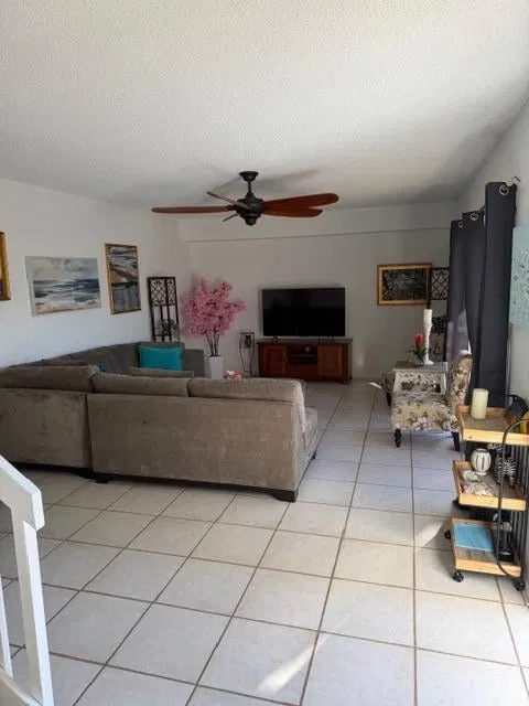 Residence photo 6