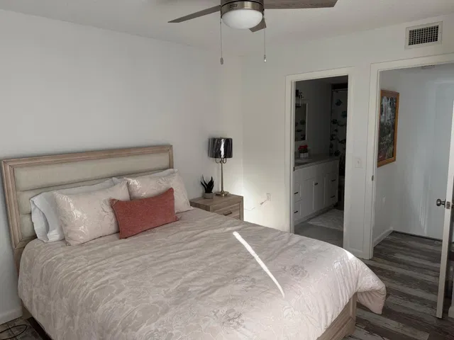 Residence photo 13