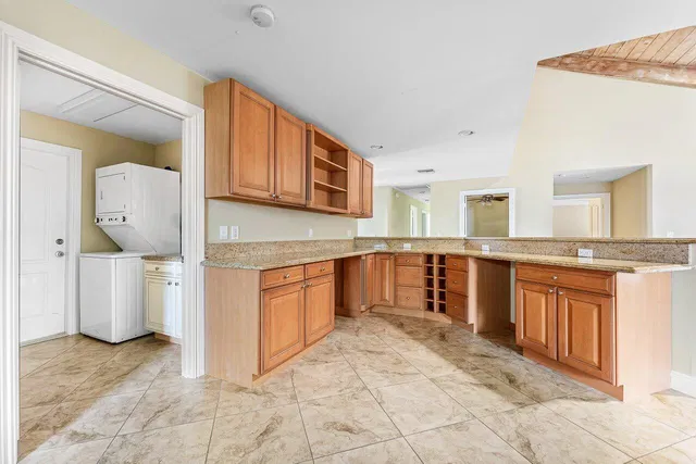 Residence photo 18