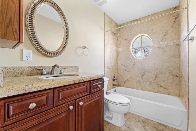 Residence photo 33