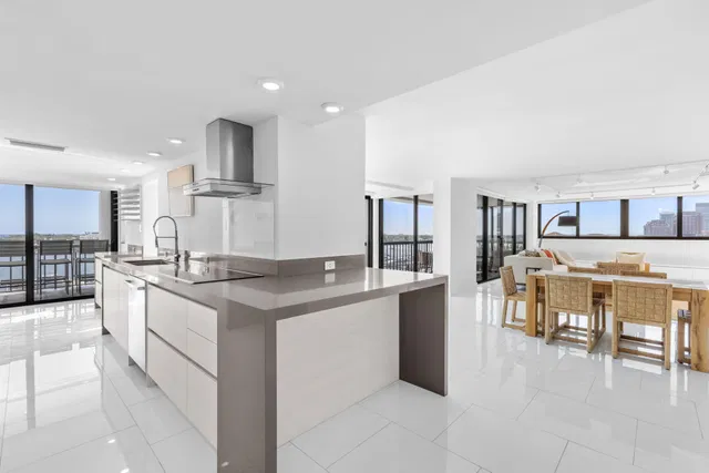 Waterview Towers Unit 1206 photo 6