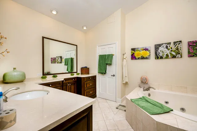 Frenchman's Creek Residence photo 13
