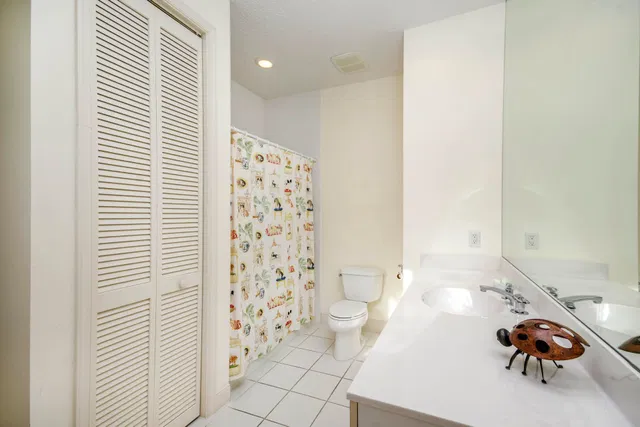 Frenchman's Creek Residence photo 15