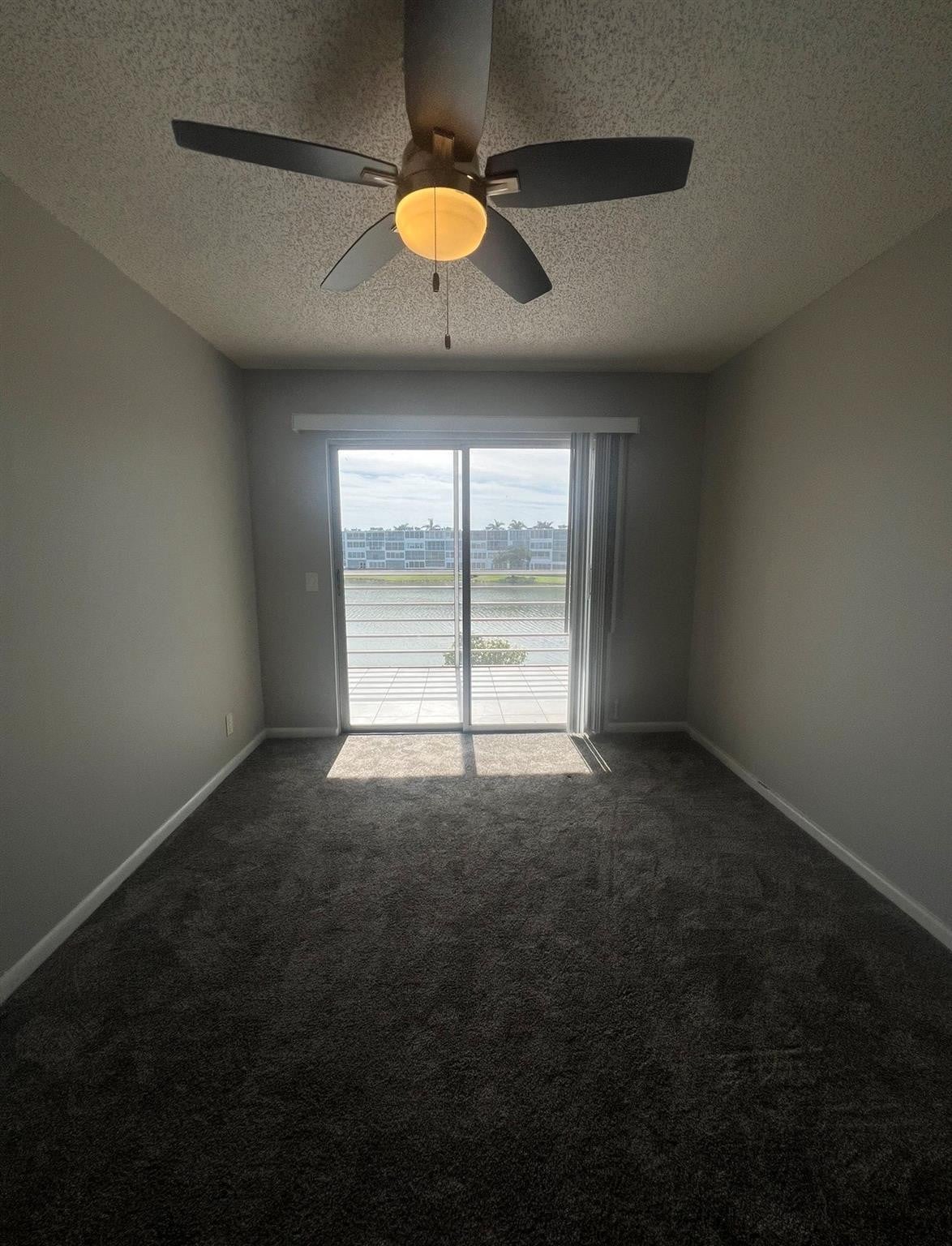 Unit 3050 photo 7