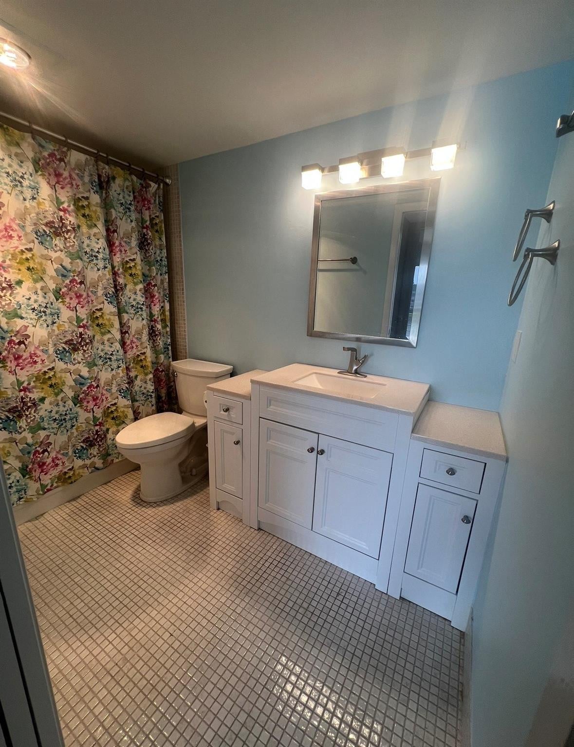 Unit 3050 photo 11