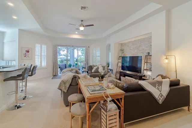 Monarch Country Club Residence photo 8