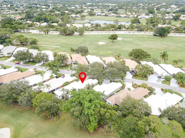 Monarch Country Club Residence photo 25