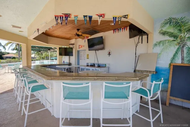 Monarch Country Club Residence photo 31