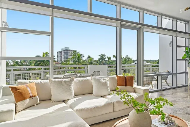 The Meridian Unit 403 photo 4