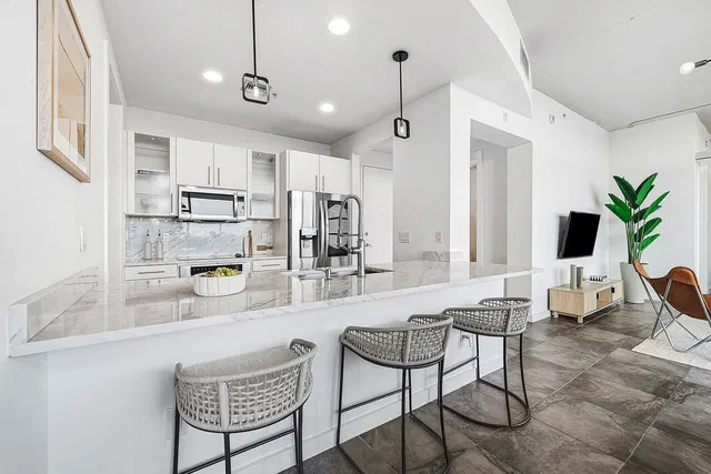 The Meridian Unit 403 photo 7