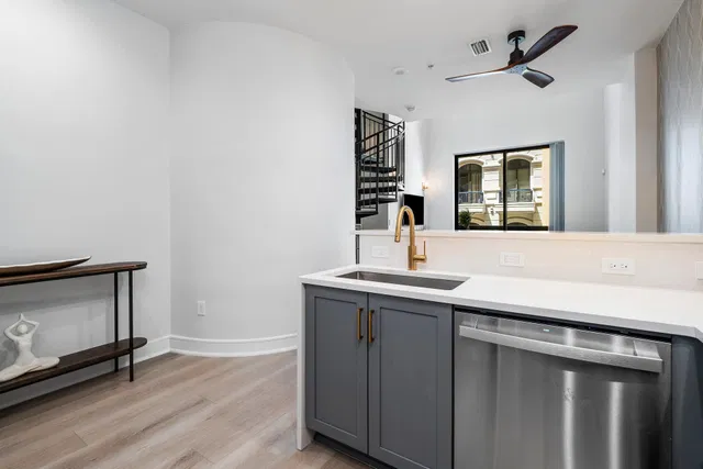 One City Plaza Unit 430 photo 6