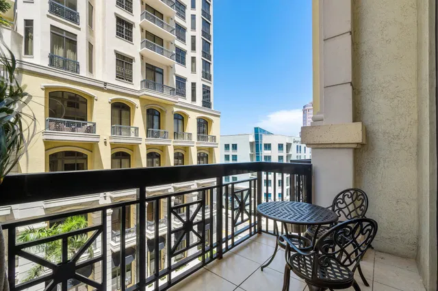 One City Plaza Unit 430 photo 10