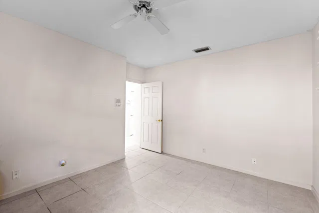 Residence photo 19