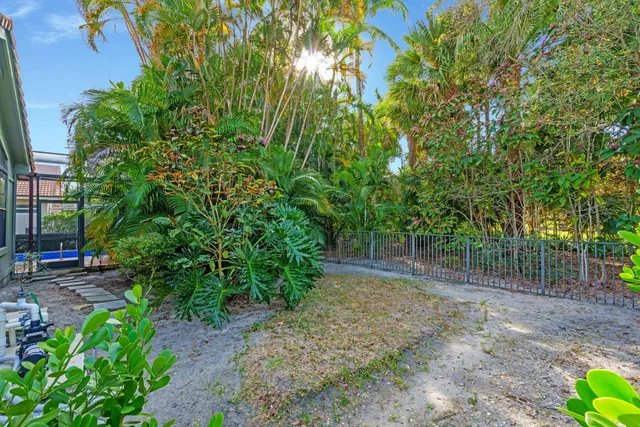 Residence photo 36