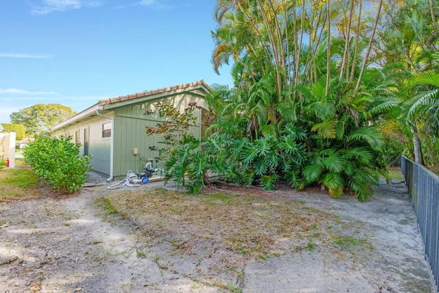 Residence photo 37