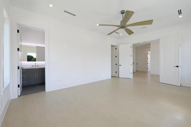 Residence photo 43