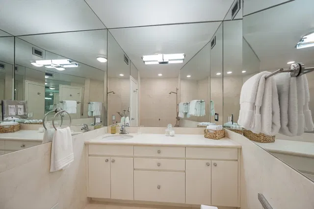Palm Beach Towers, Palm Beach Unit 514a photo 13