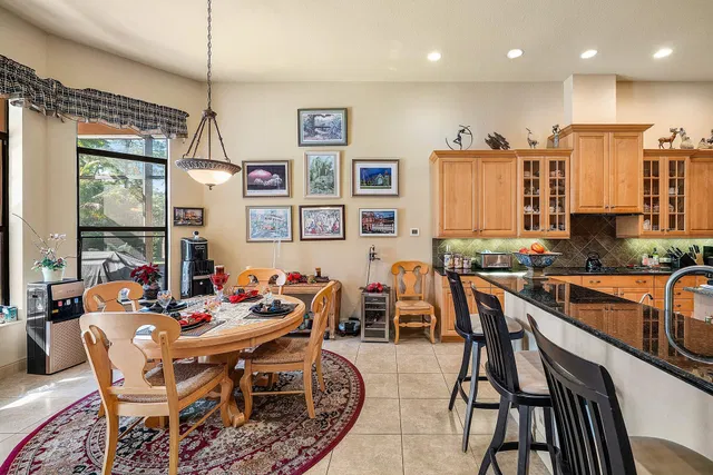 Residence photo 24