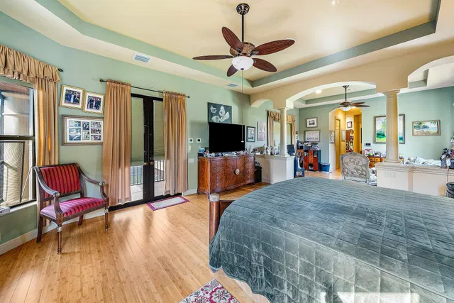 Residence photo 36