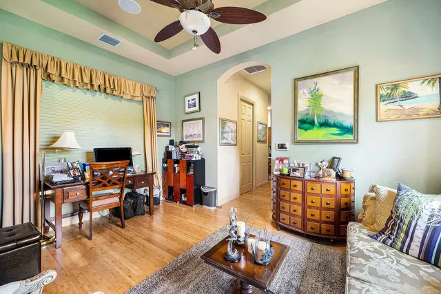 Residence photo 38