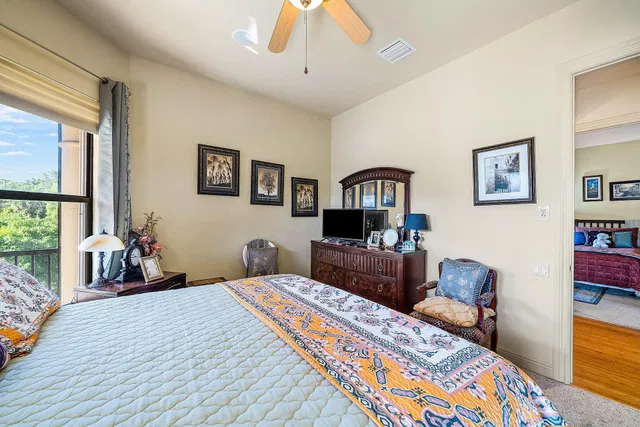 Residence photo 45