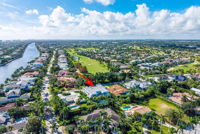Royal Palm Yacht and Country Club Residence photo 4