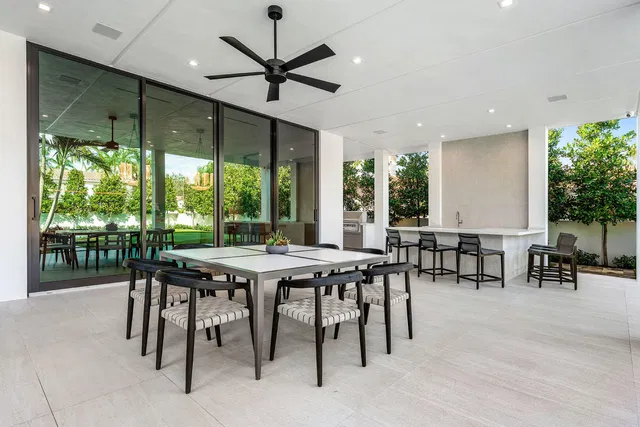 Royal Palm Yacht and Country Club Residence photo 26