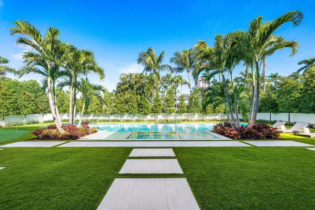 Royal Palm Yacht and Country Club Residence photo 30