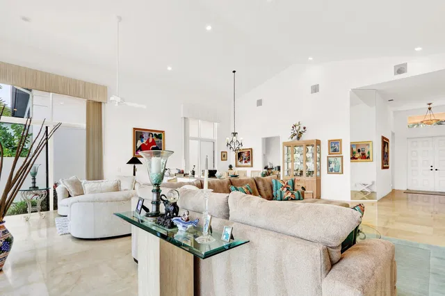 Frenchman's Creek Residence photo 5