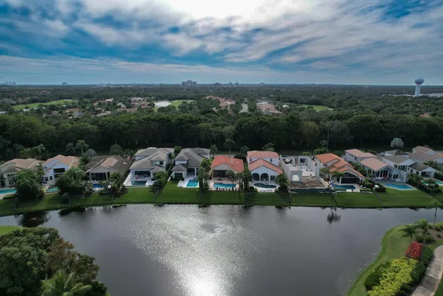 Frenchman's Creek Residence photo 42