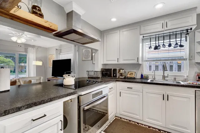 SoSo West Palm Beach Residence photo 10