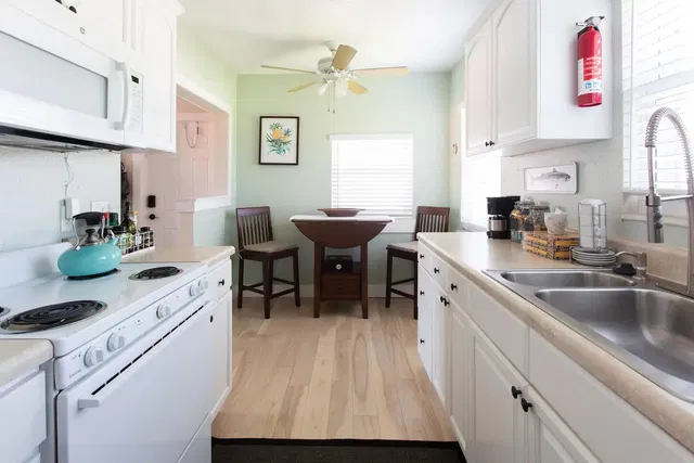 SoSo West Palm Beach Residence photo 30