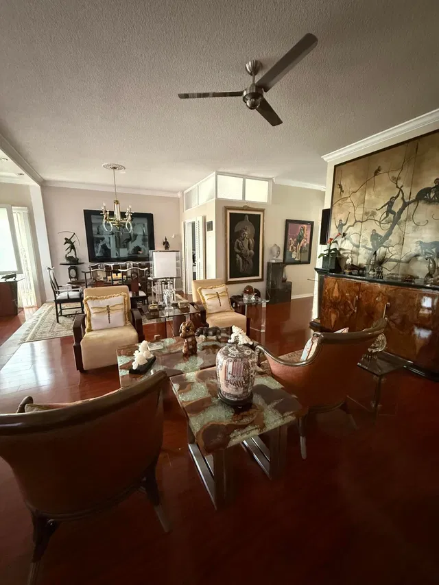 Residence photo 10