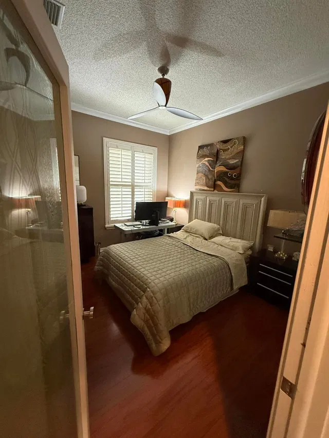 Residence photo 15