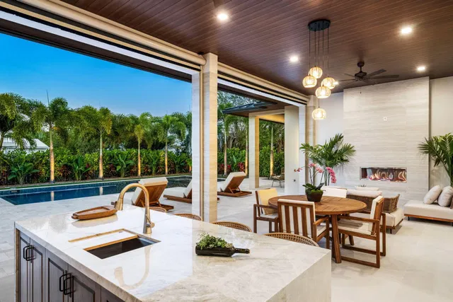SoSo West Palm Beach Residence photo 5