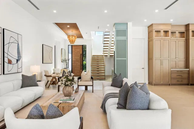SoSo West Palm Beach Residence photo 8
