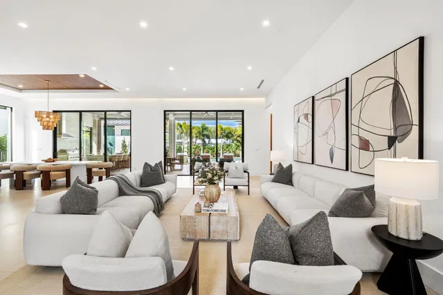 SoSo West Palm Beach Residence photo 10