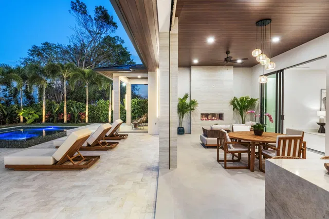 SoSo West Palm Beach Residence photo 22