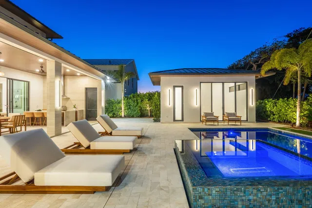SoSo West Palm Beach Residence photo 23