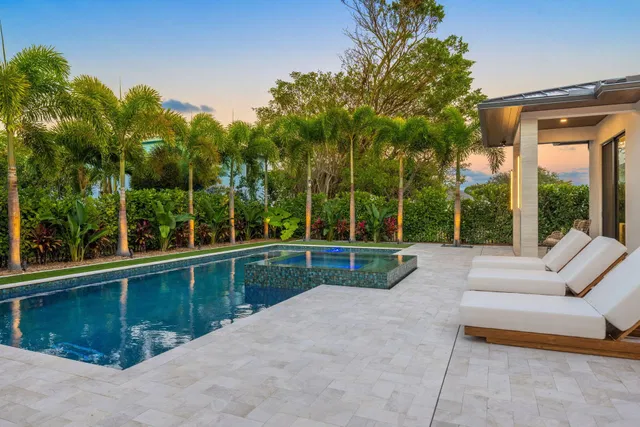 SoSo West Palm Beach Residence photo 29