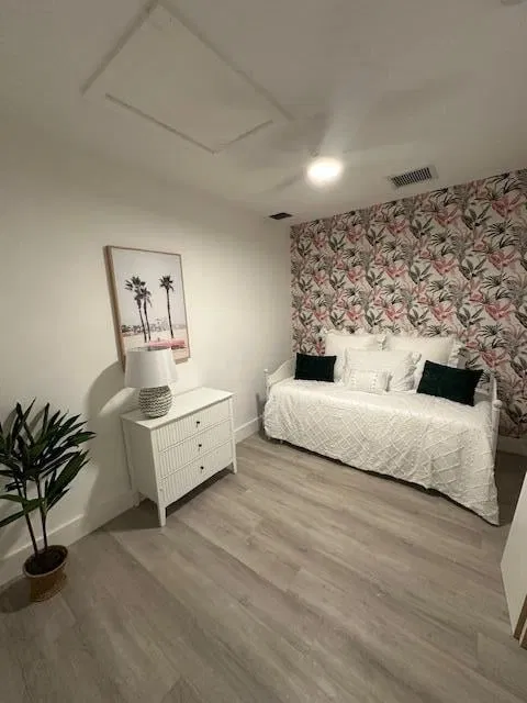 Village of North Palm Beach Unit 526 photo 6
