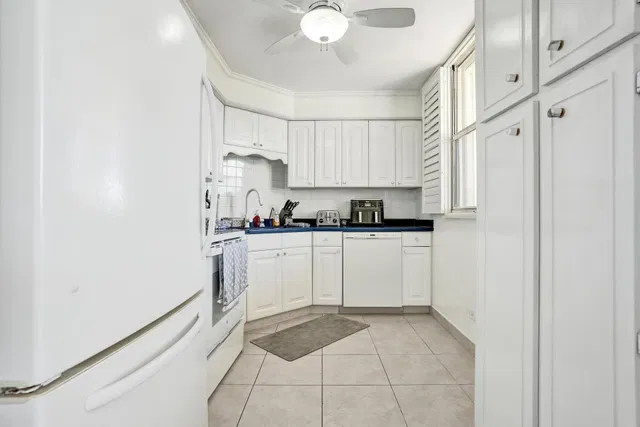 Unit 317 photo 13