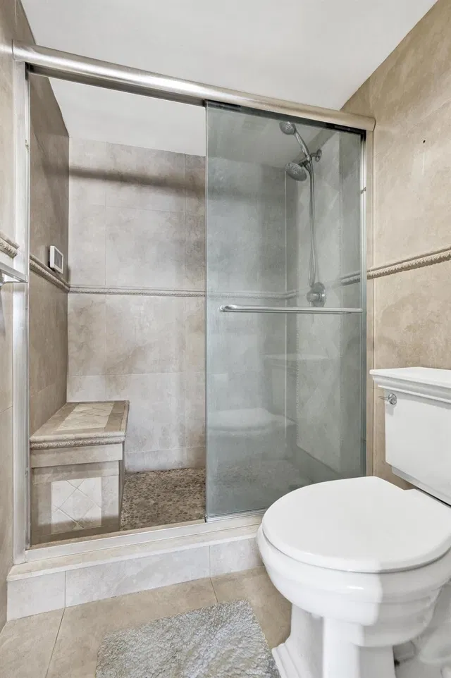 Unit 317 photo 22