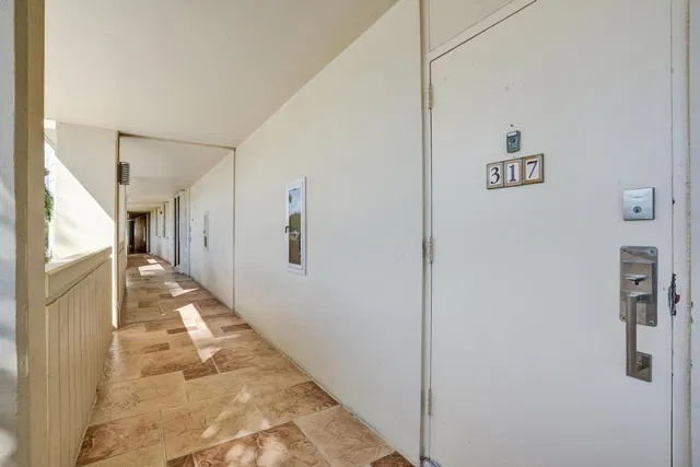 Unit 317 photo 27