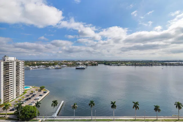 Forte on Flagler Unit 1502 photo 32