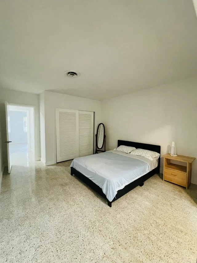 Residence photo 24